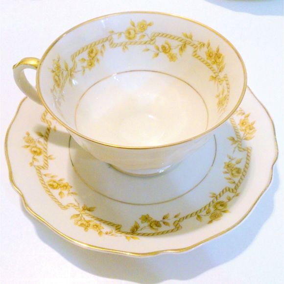 Set of 5 Franconia Krautheim Selb Bavaria China FR23 Cup and Saucers - Picture 4 of 5